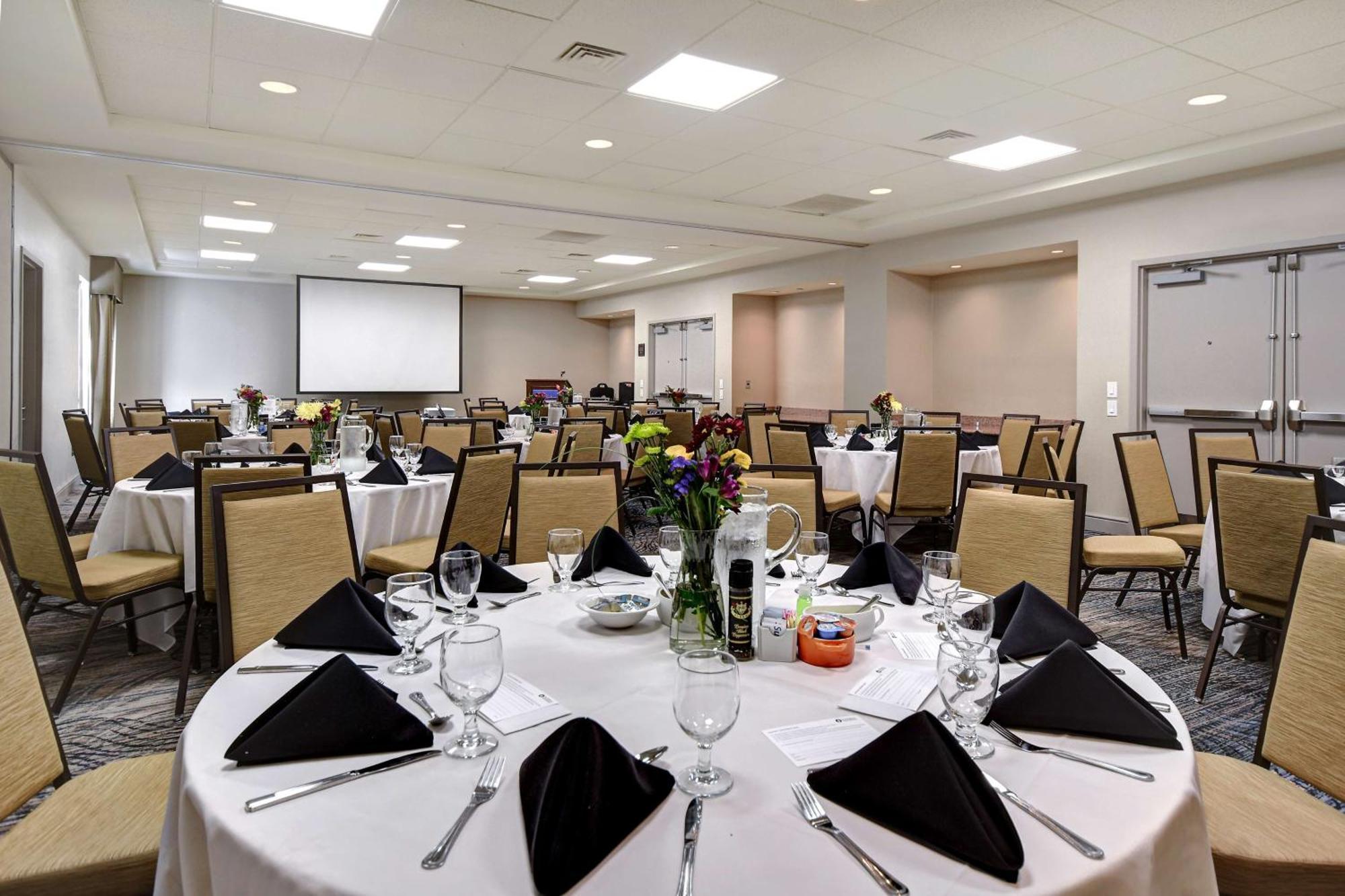 Hilton Garden Inn Fort Myers Exterior foto